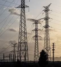 La luz bate su tercer récord consecutivo: este viernes sube hasta 309,2 eurosMWh